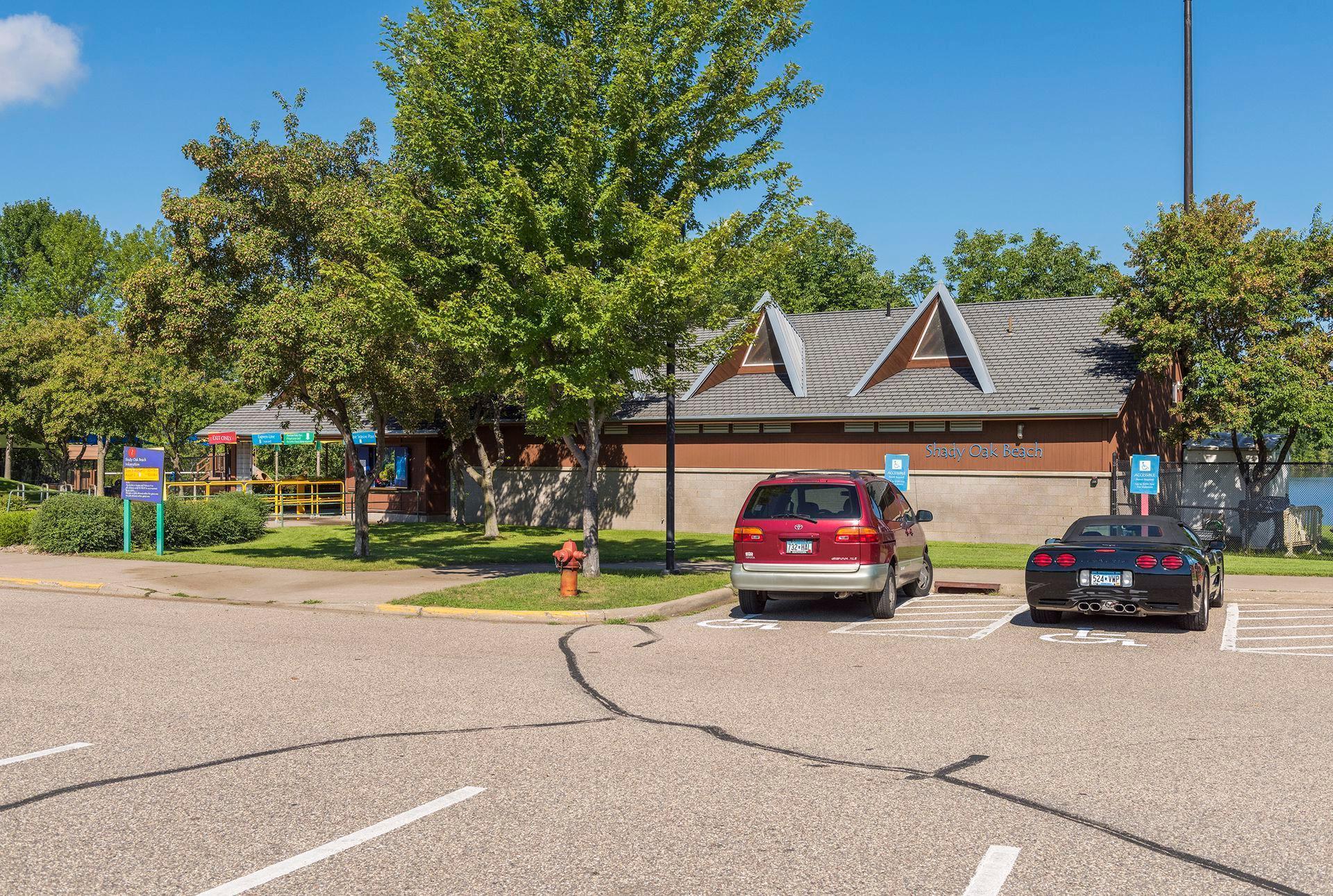 5149 Woodridge Road