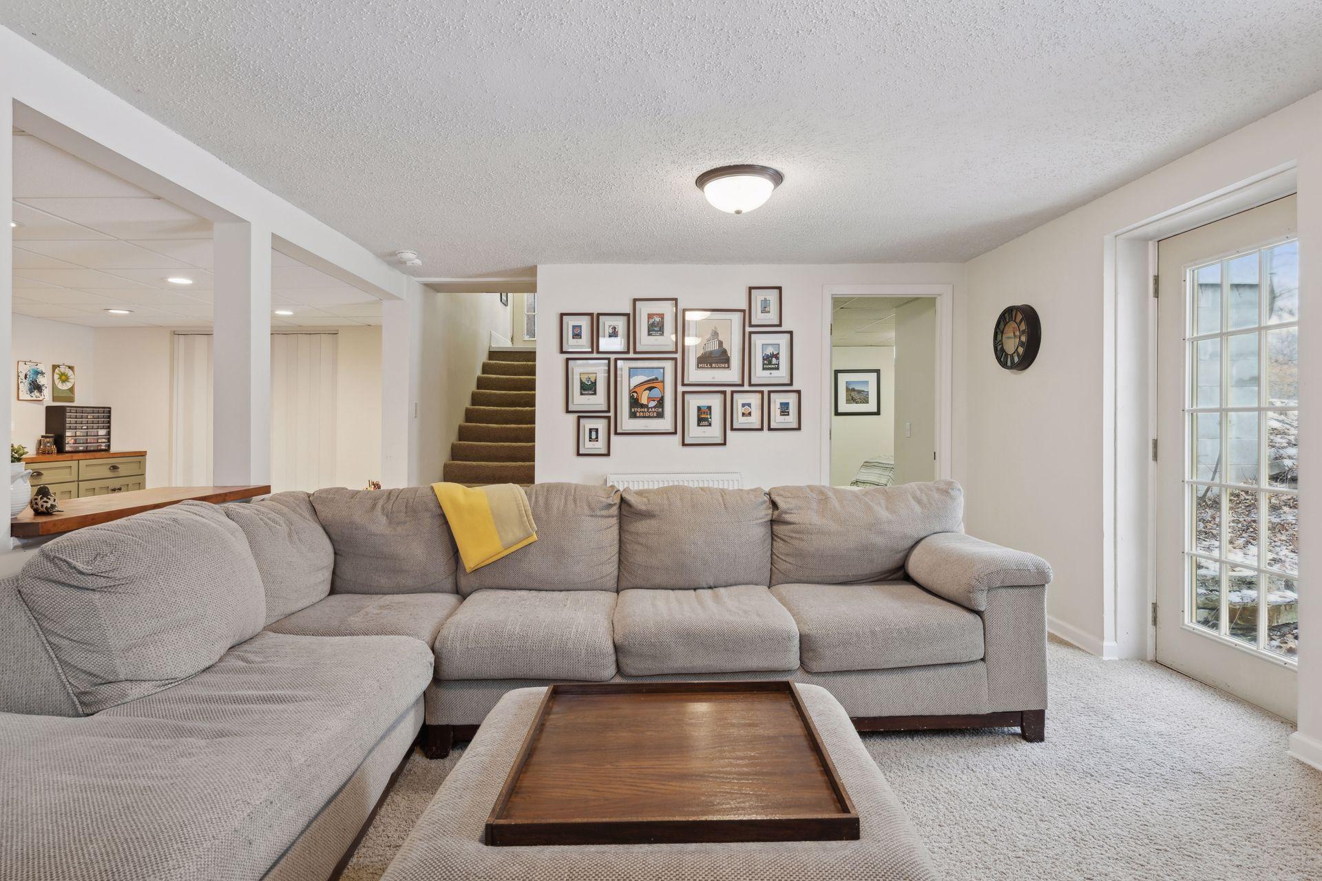 5149 Woodridge Road