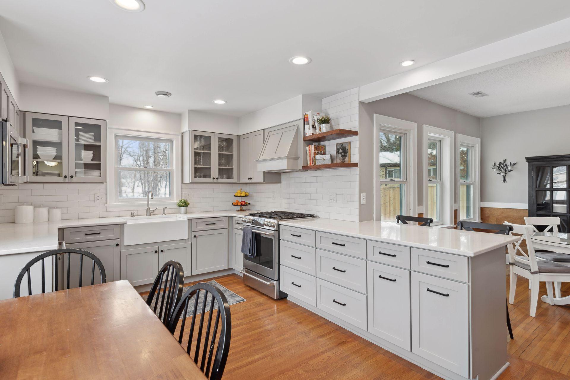 5149 Woodridge Road