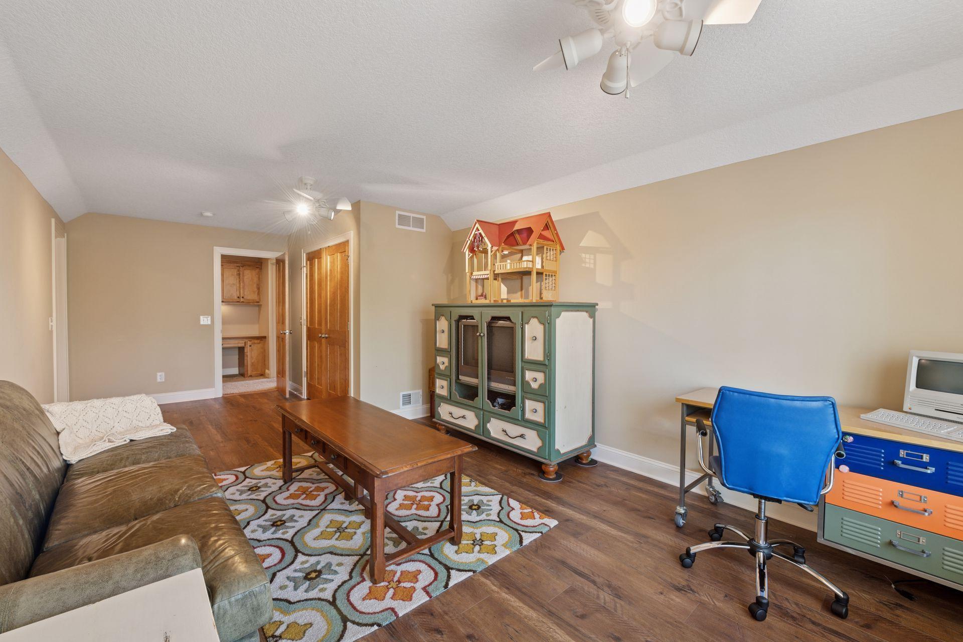 17244 Valley Road