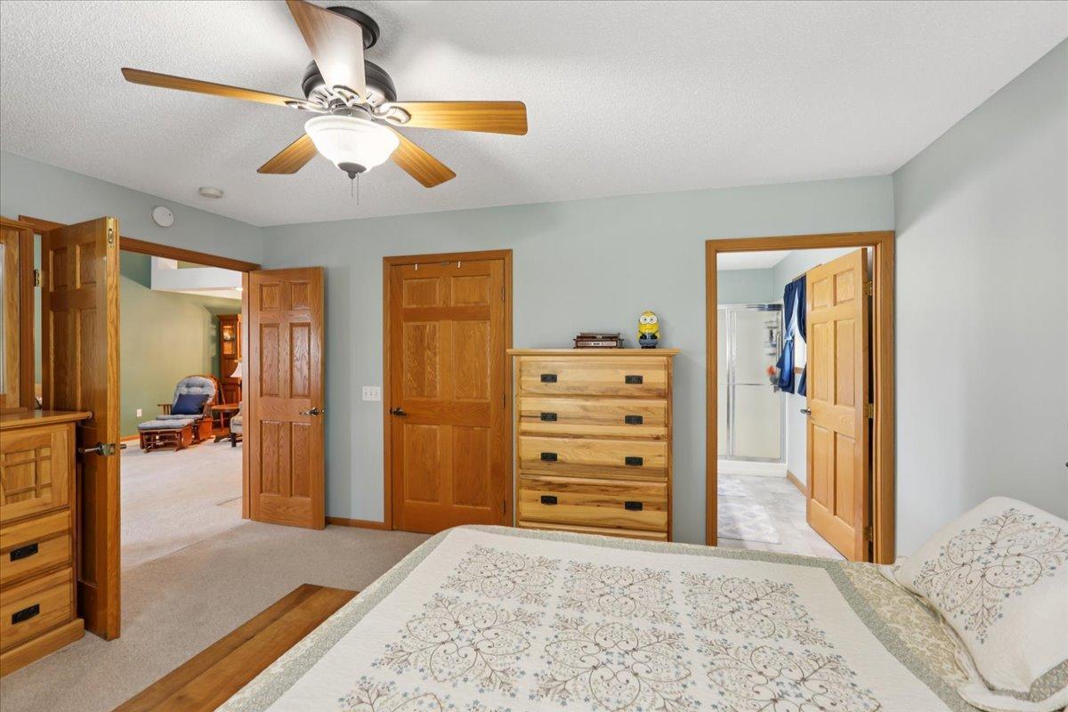 585 Markgrafs Lake Bay