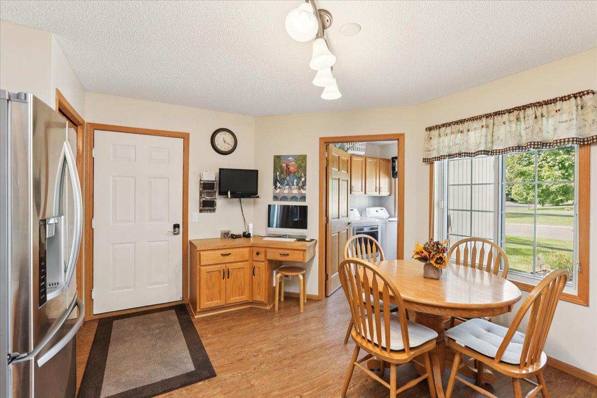 585 Markgrafs Lake Bay