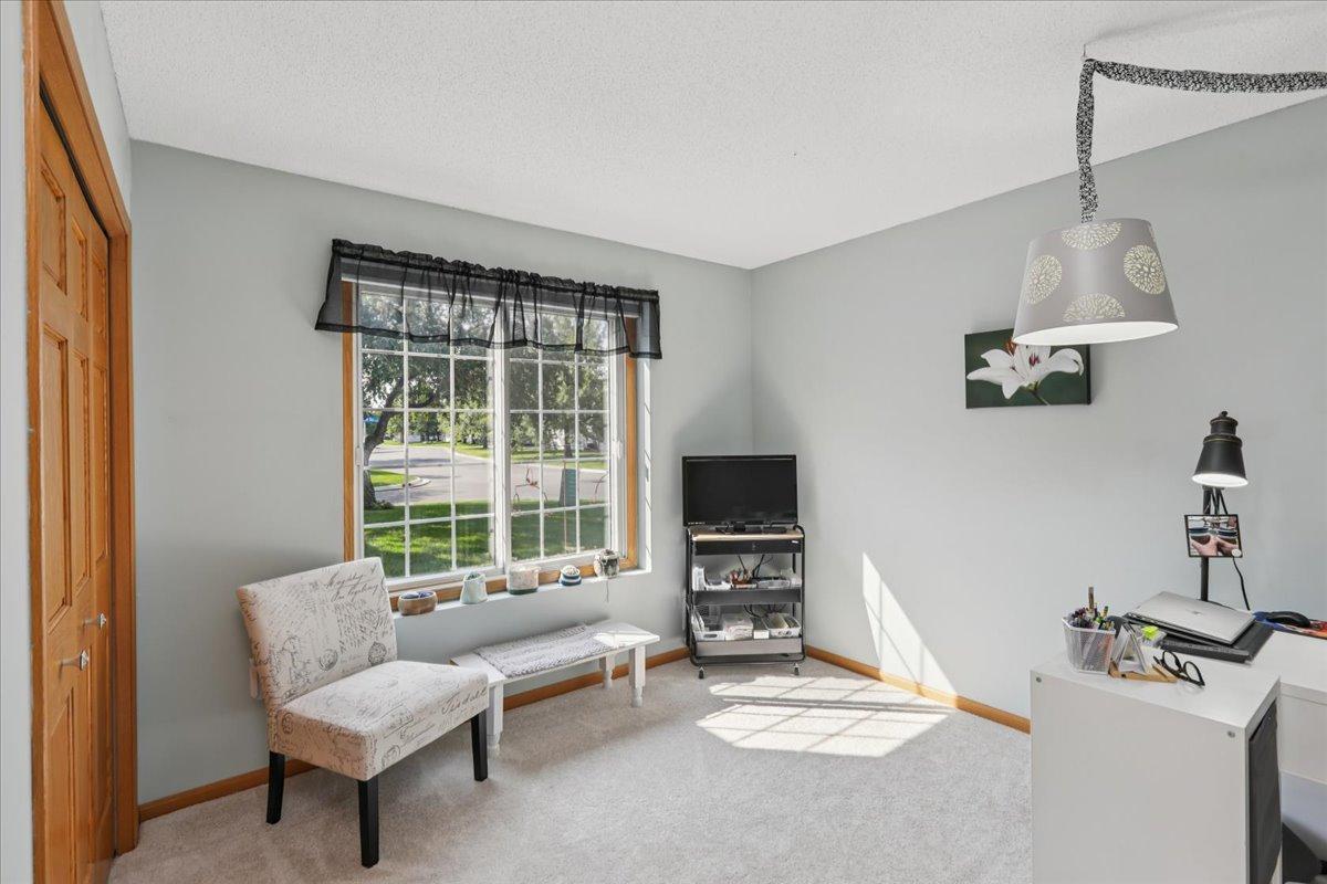 585 Markgrafs Lake Bay