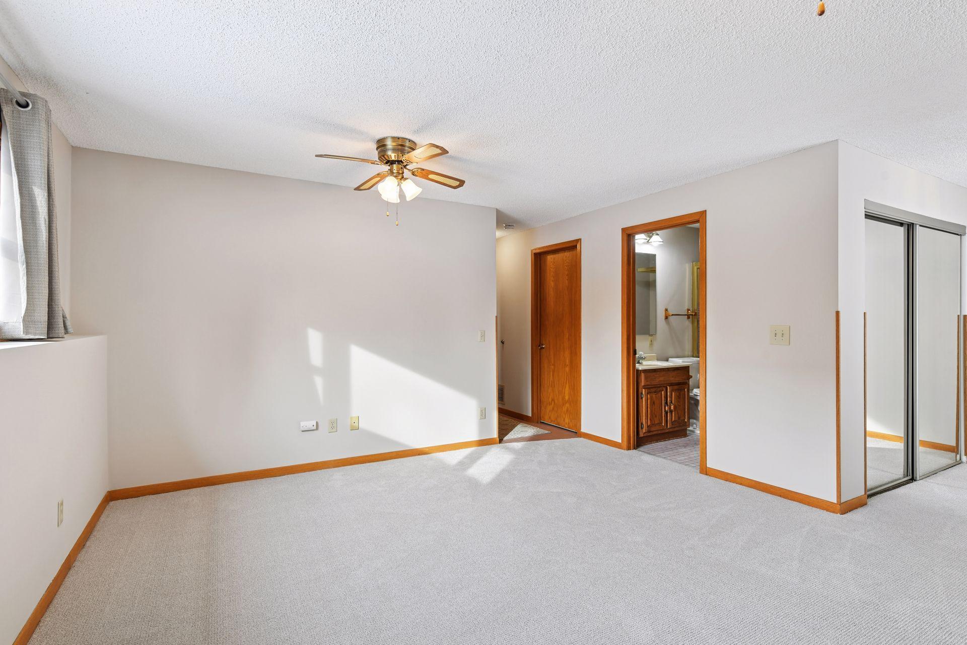 4520 Rosewood Lane N