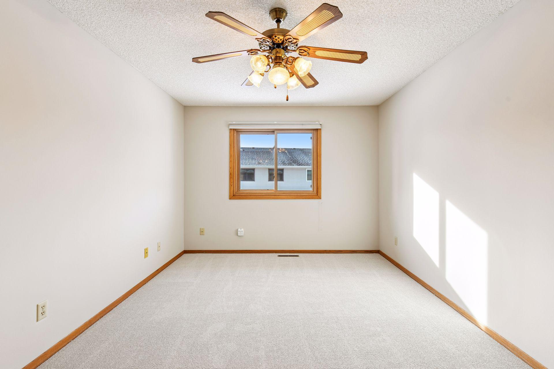 4520 Rosewood Lane N