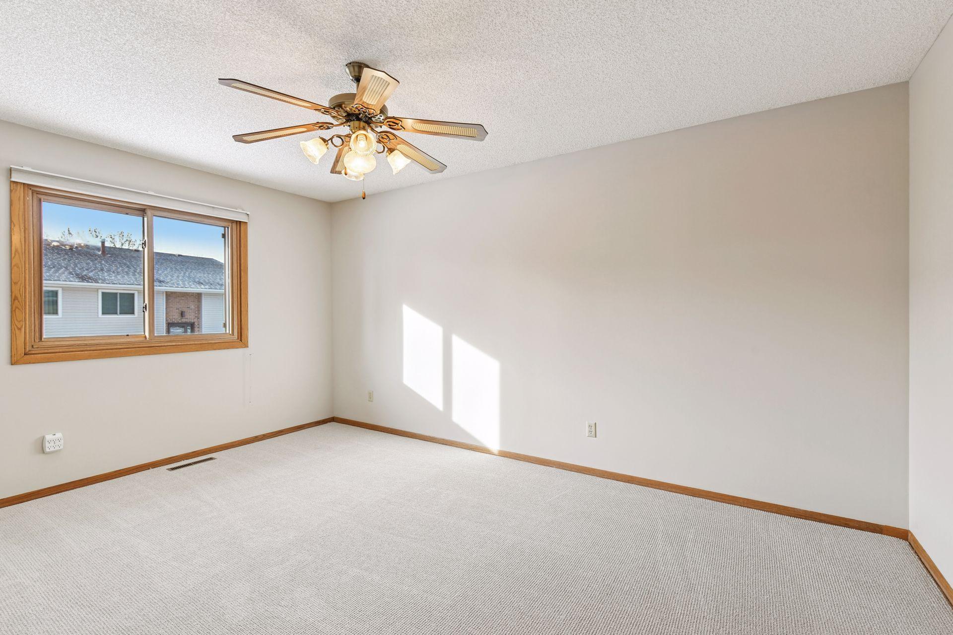 4520 Rosewood Lane N