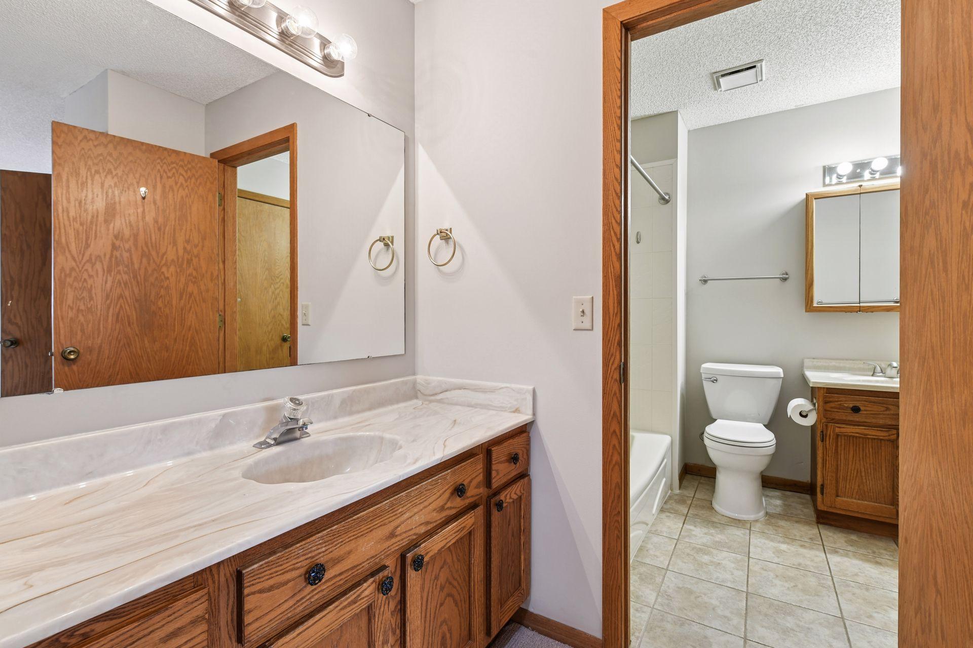 4520 Rosewood Lane N