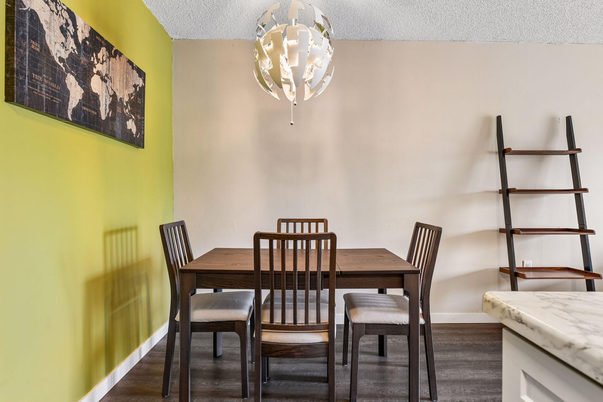 4351 Parklawn Avenue Unit: 205E