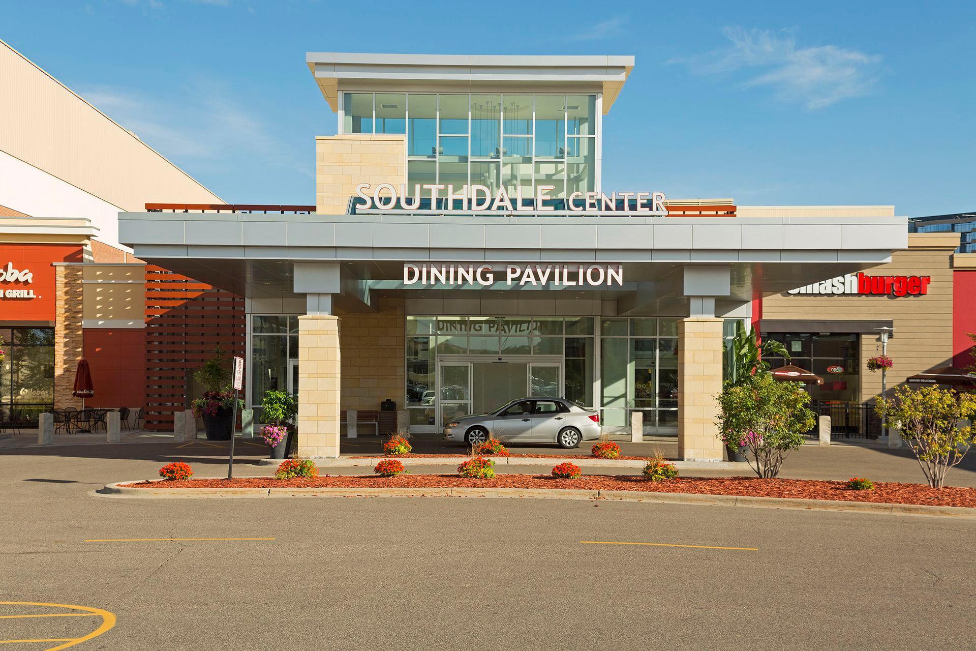 4351 Parklawn Avenue Unit: 205E