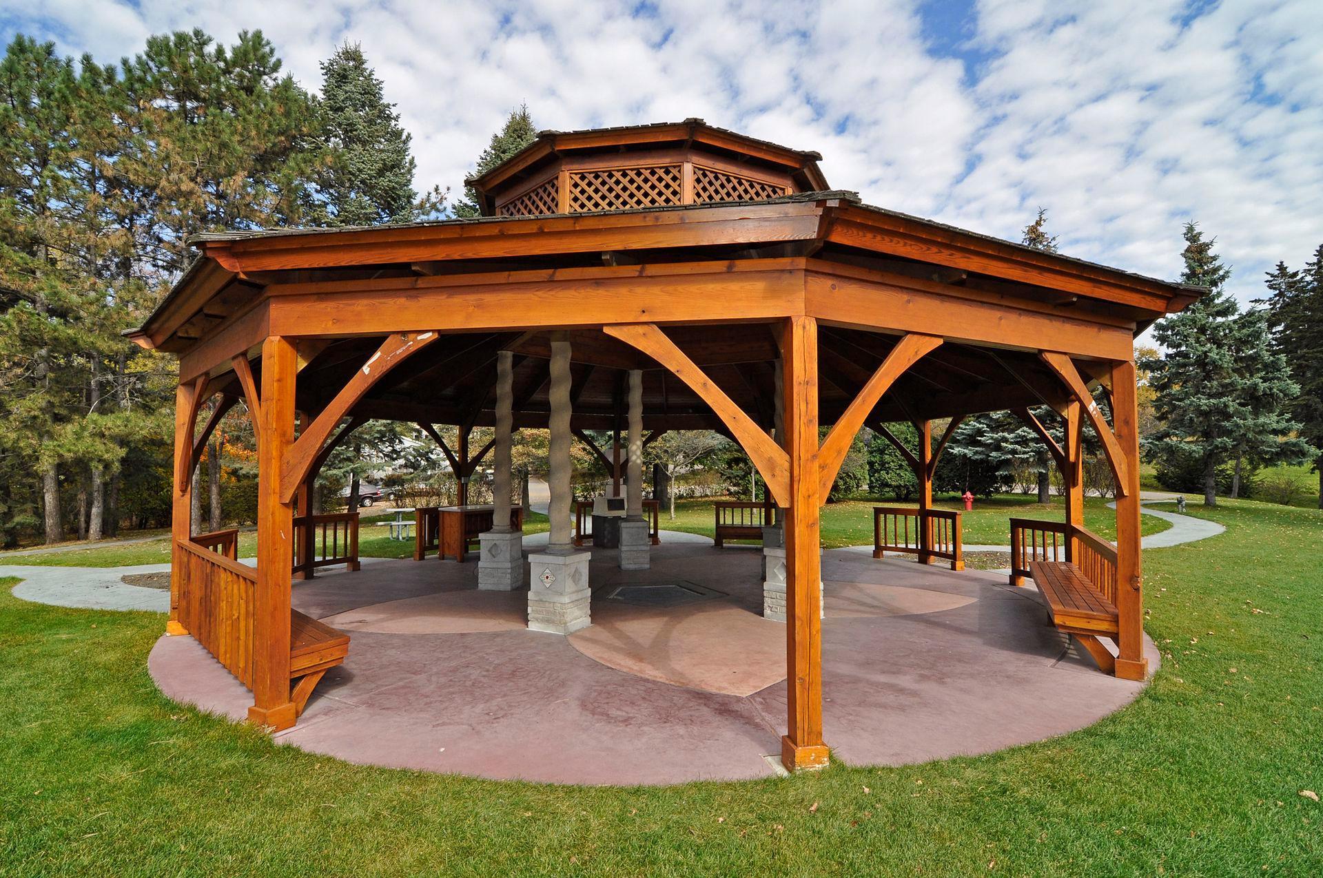 4351 Parklawn Avenue Unit: 205E