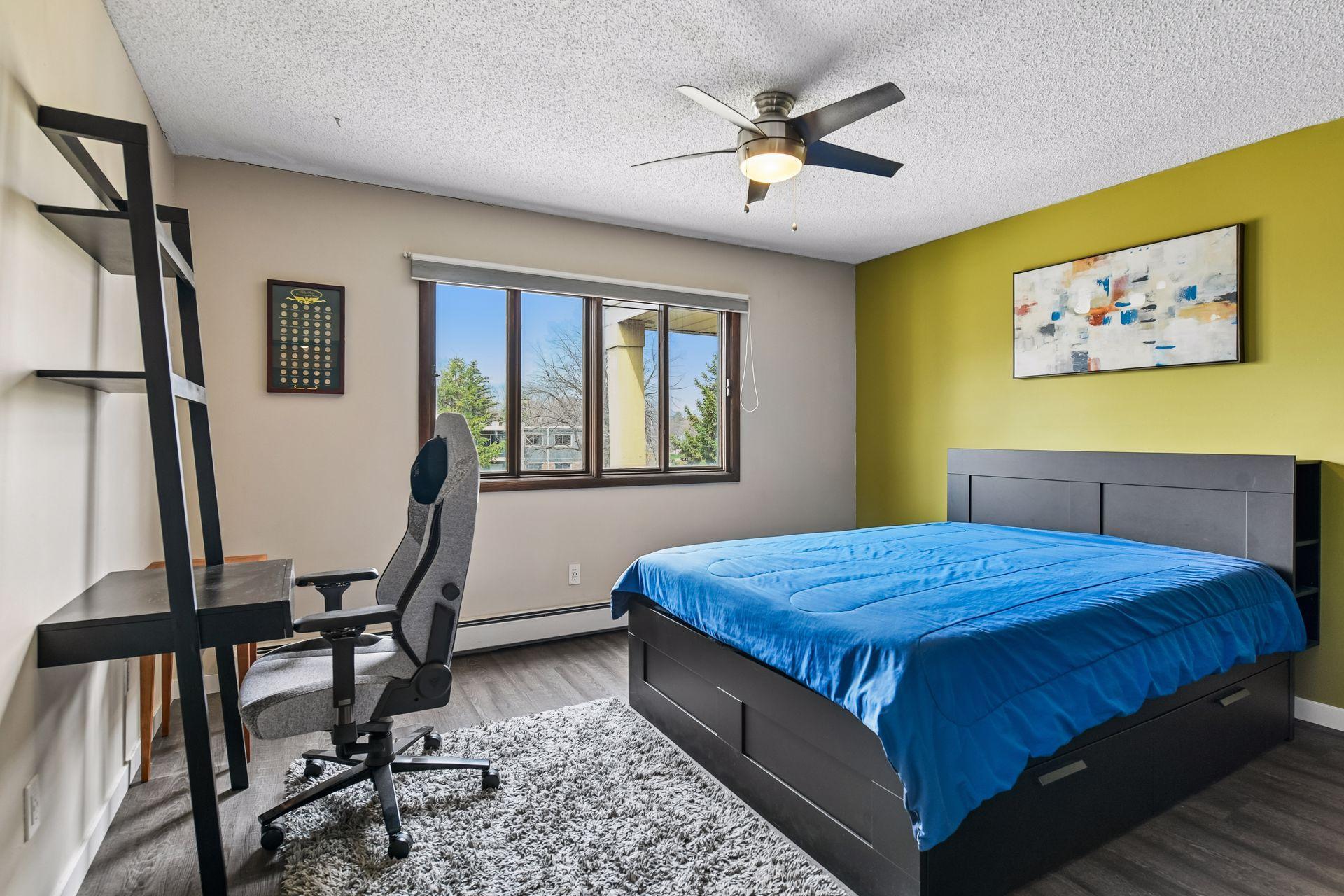 4351 Parklawn Avenue Unit: 205E