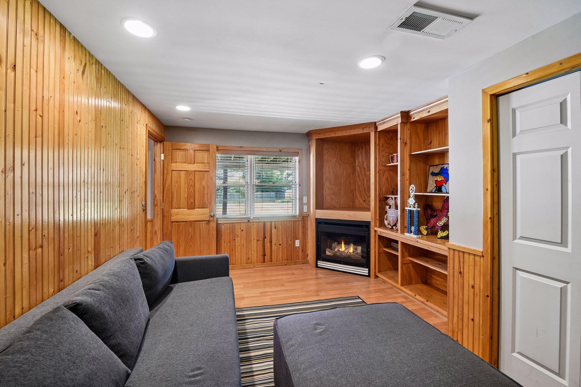 3921 Minnewashta Court