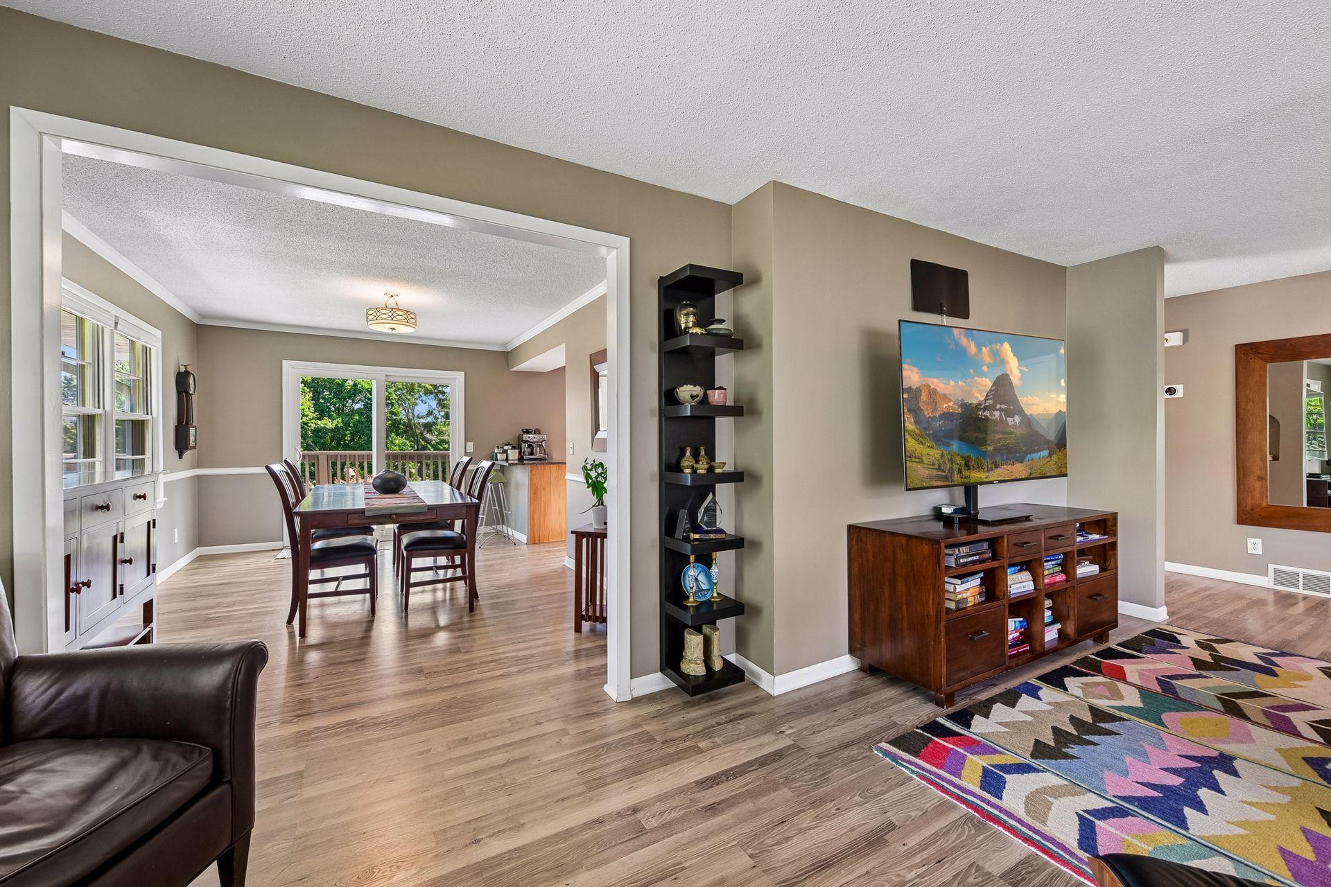 3921 Minnewashta Court
