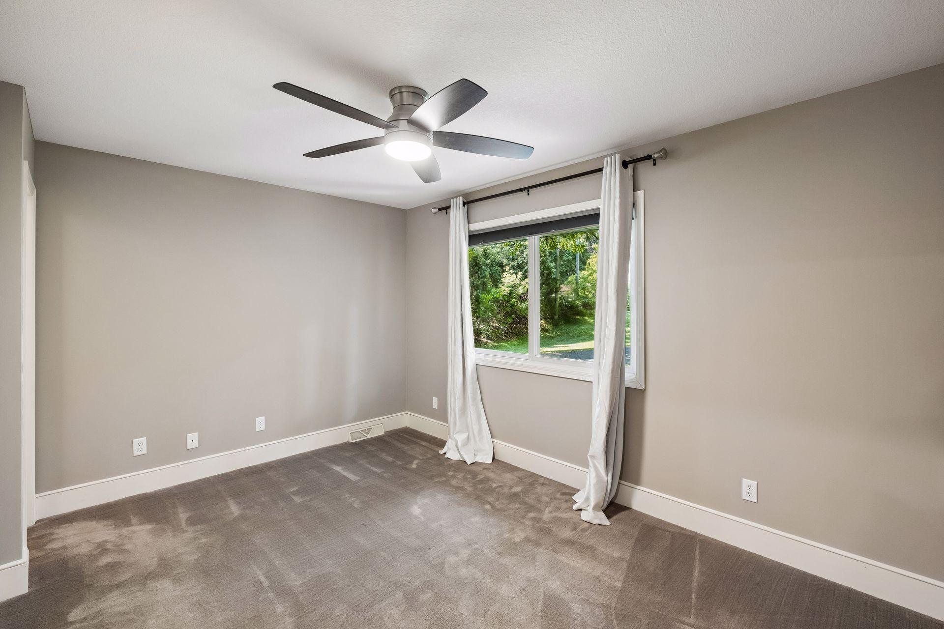 15869 Randall Lane