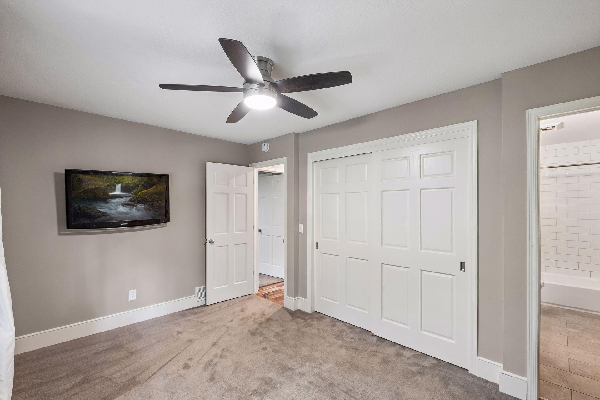 15869 Randall Lane