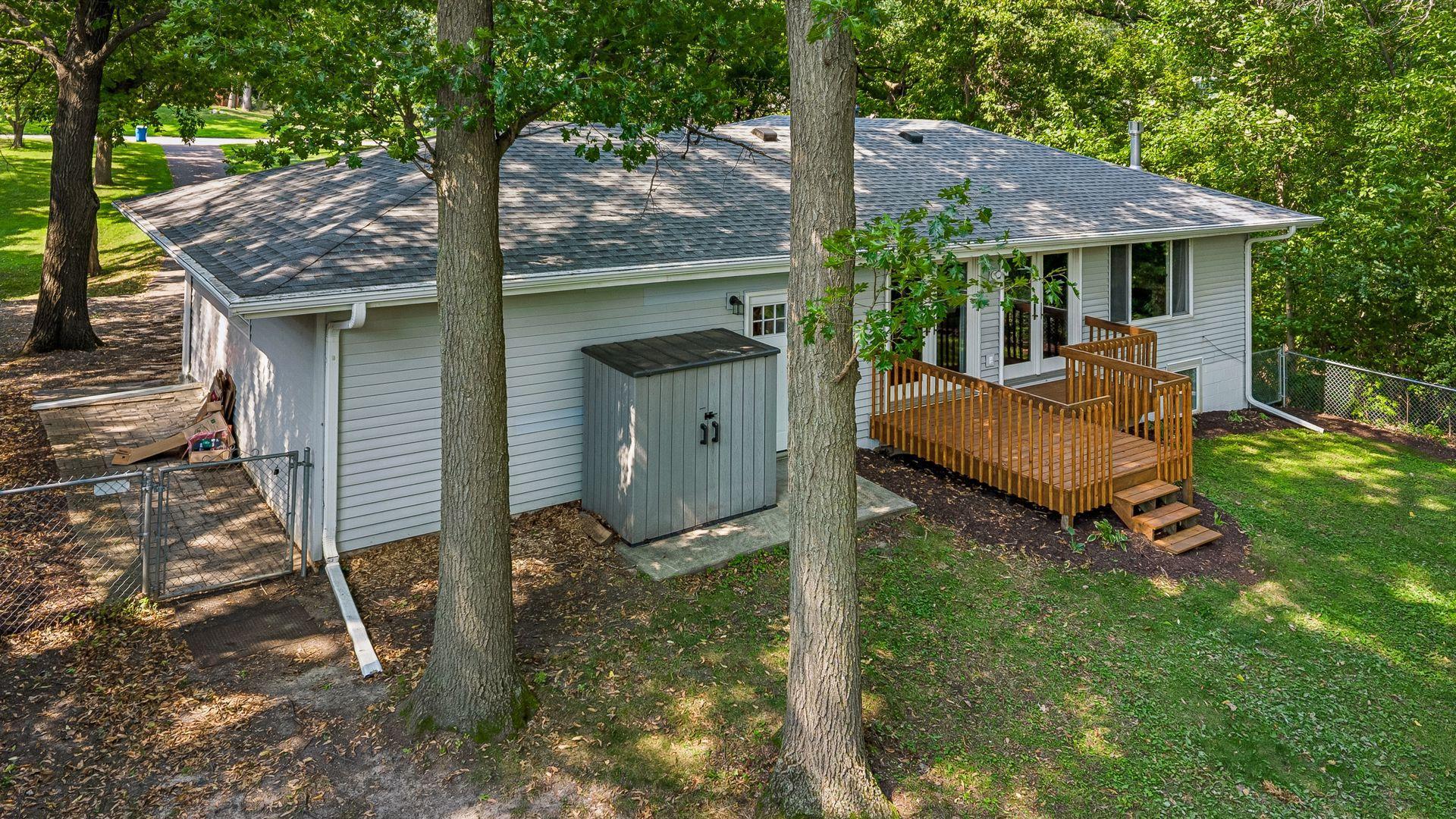 15869 Randall Lane