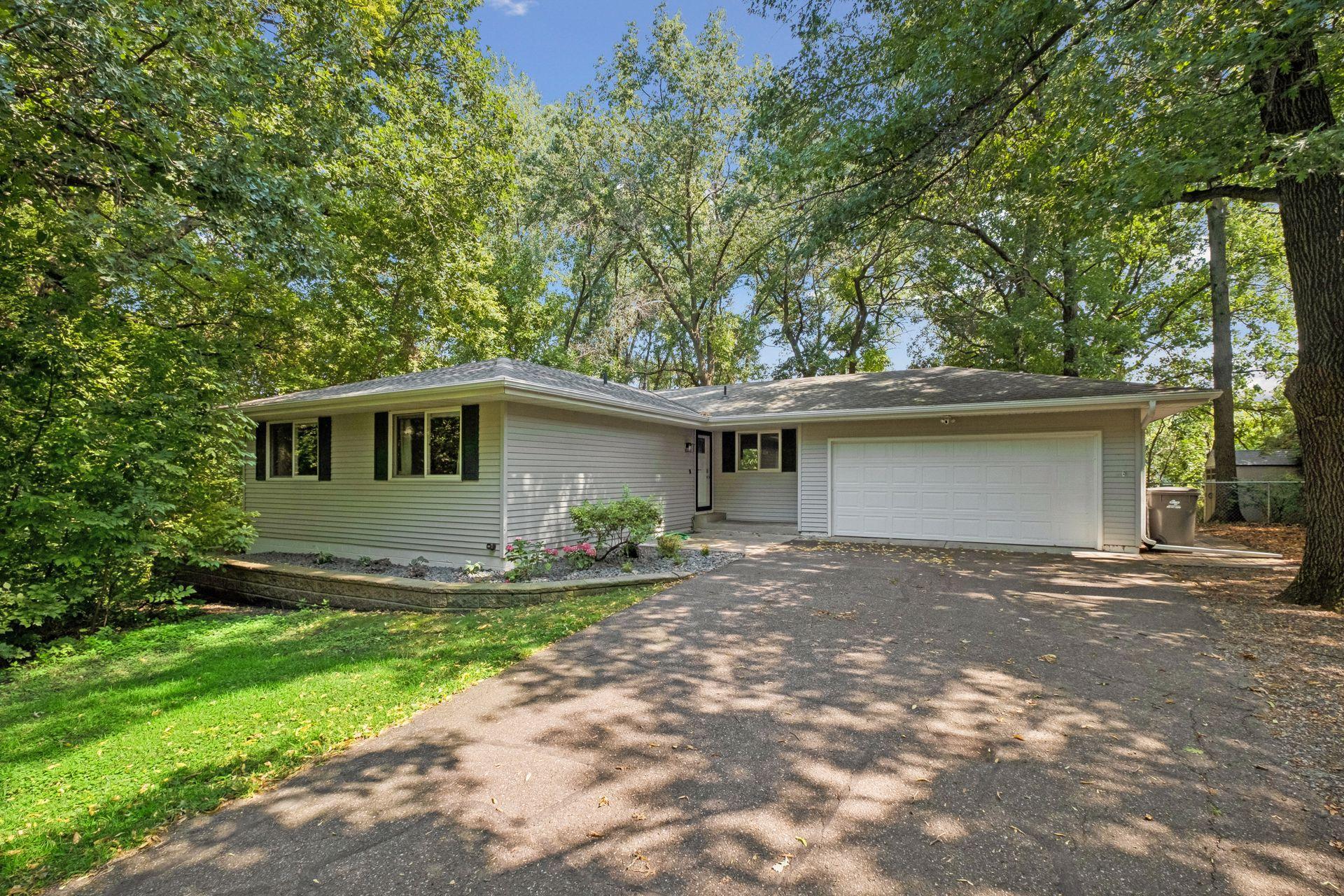 15869 Randall Lane