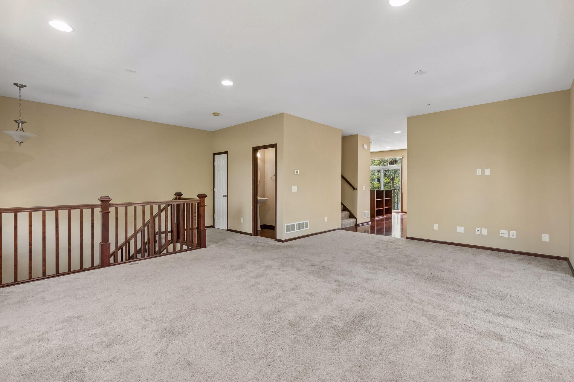 10002 Gentian Drive