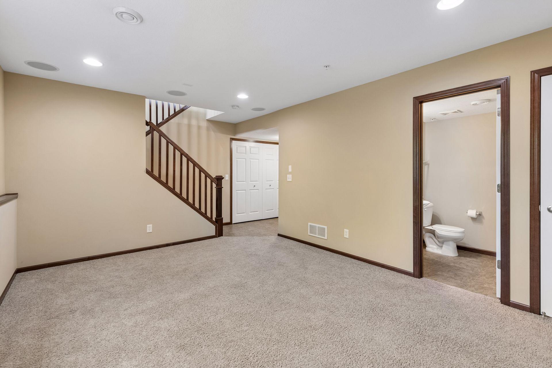 10002 Gentian Drive