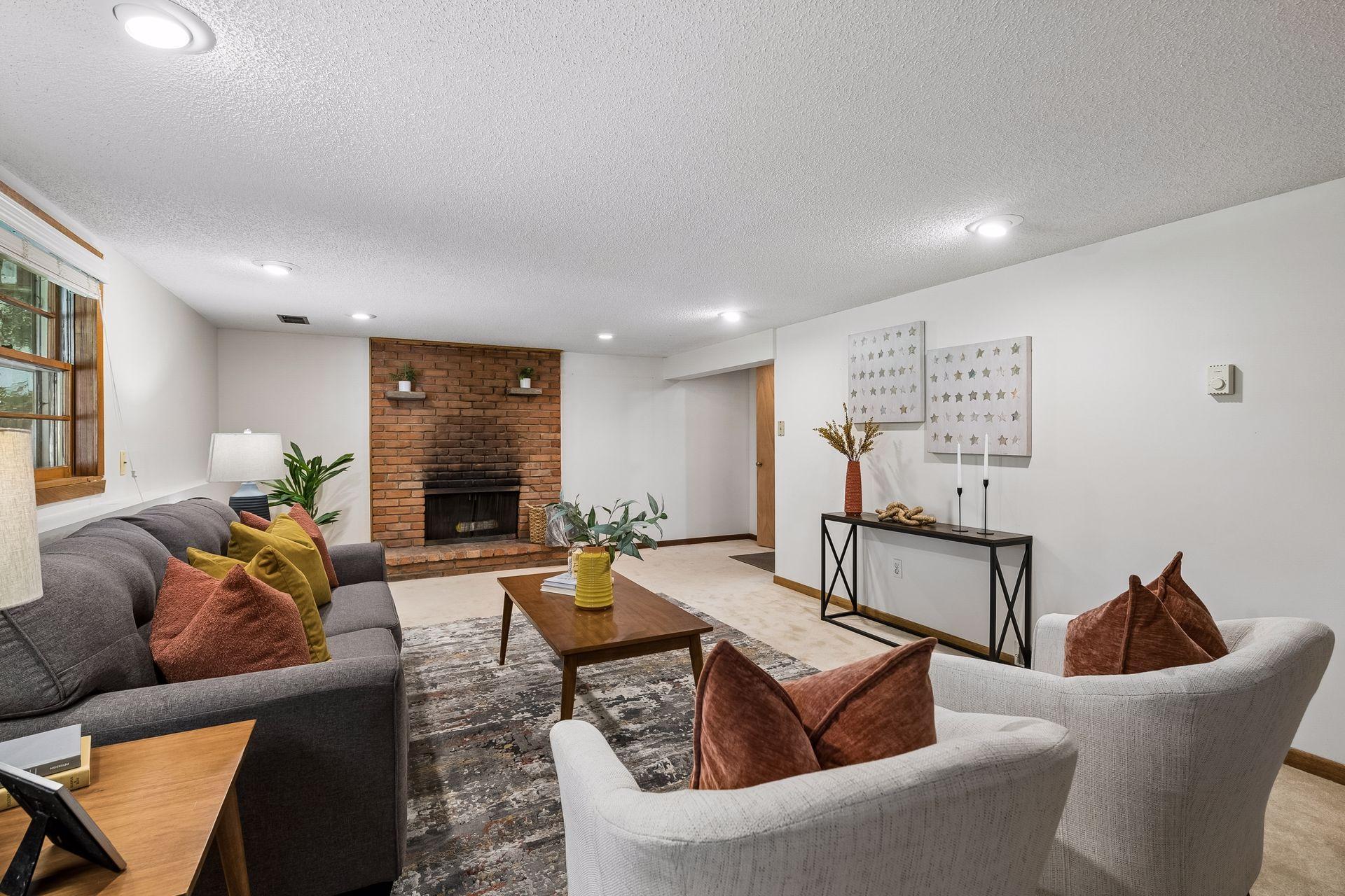 6617 Naomi Drive