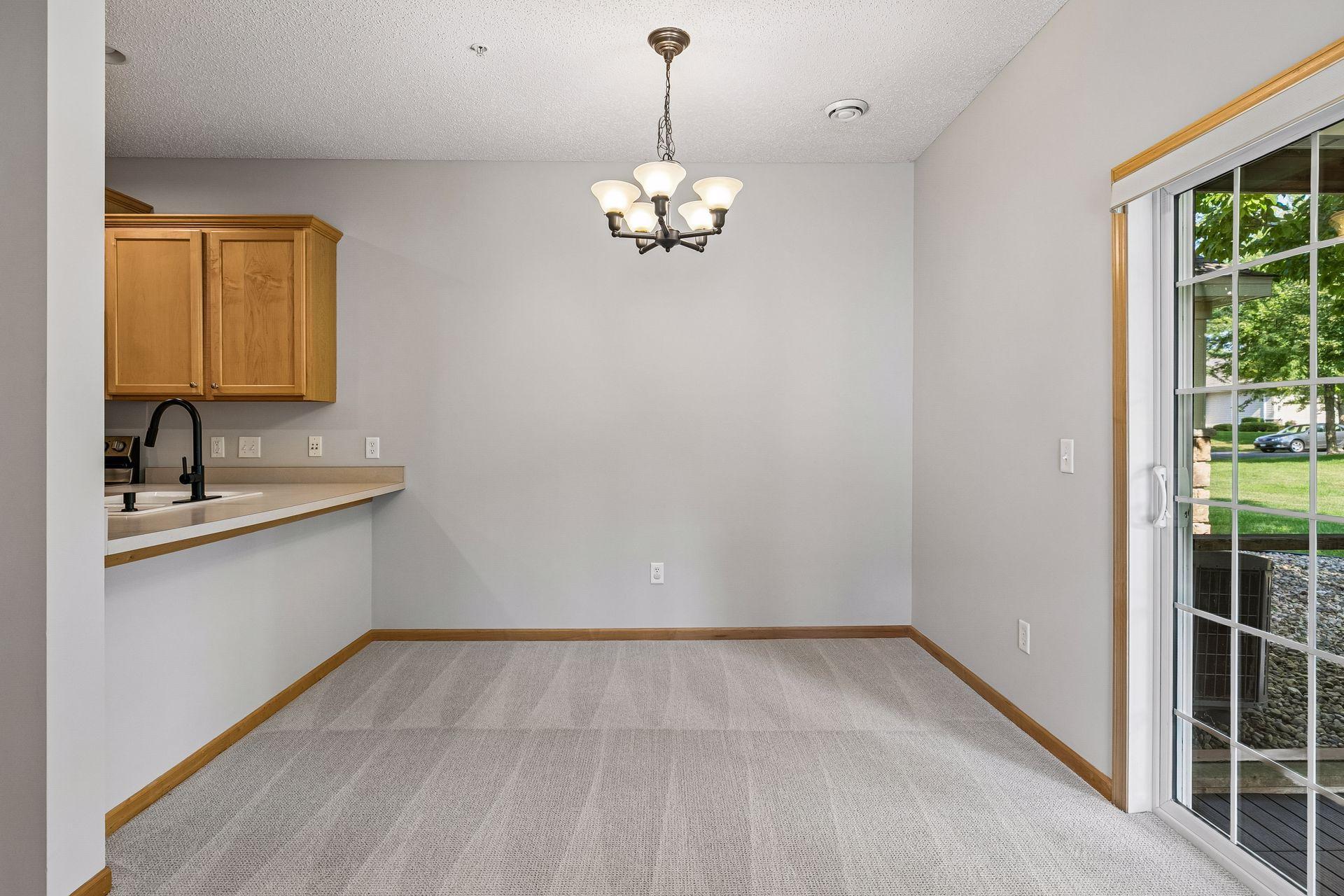 9122 Fox Court