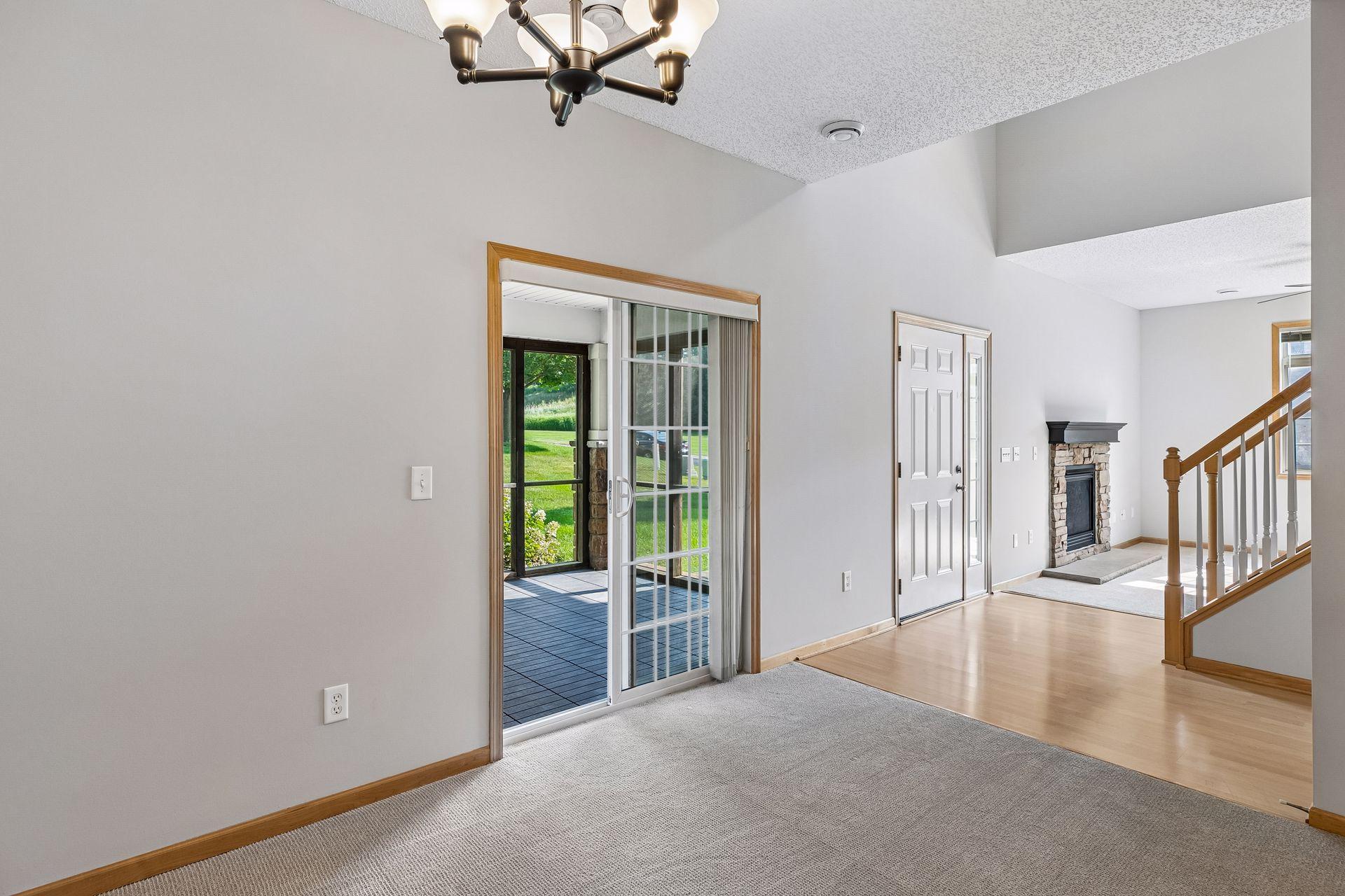9122 Fox Court