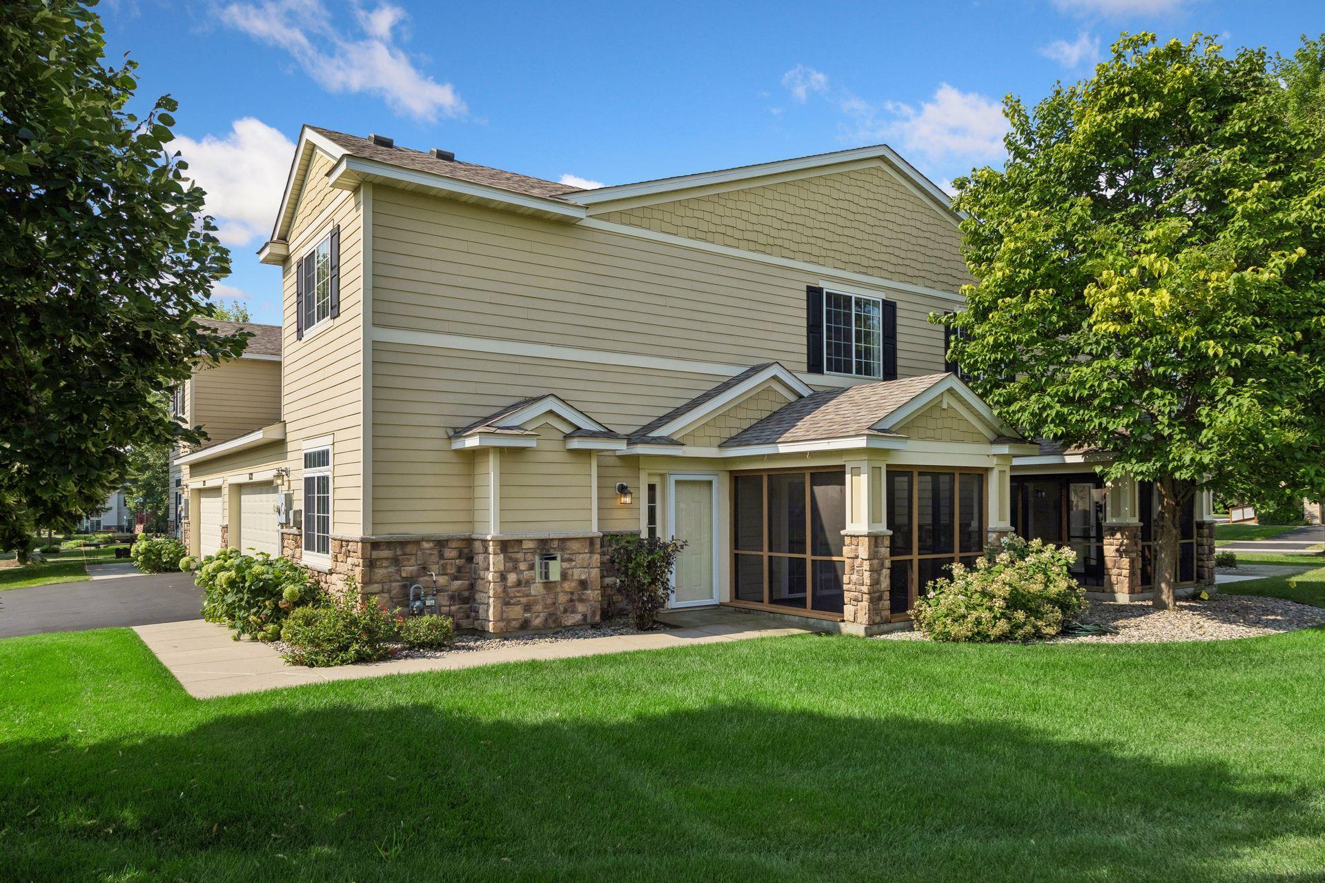 9122 Fox Court