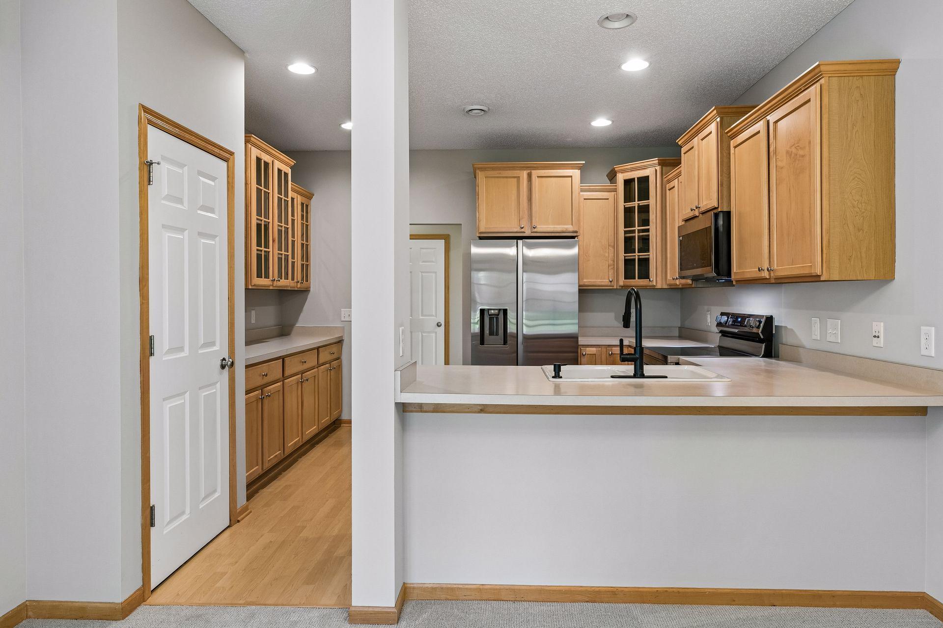9122 Fox Court