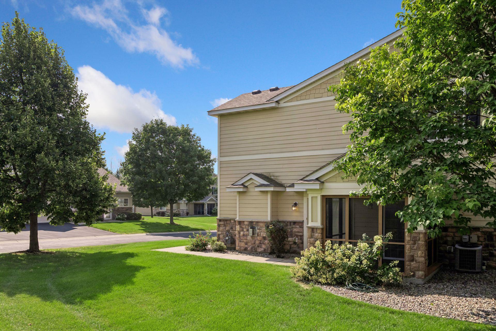 9122 Fox Court