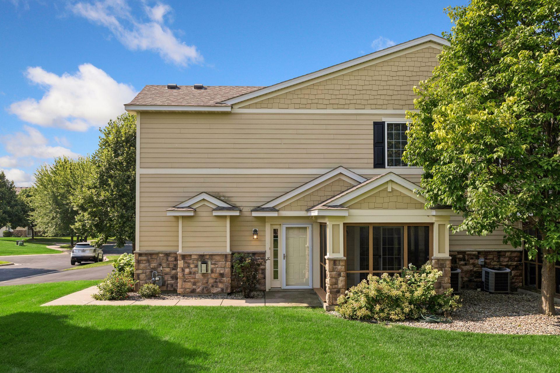 9122 Fox Court