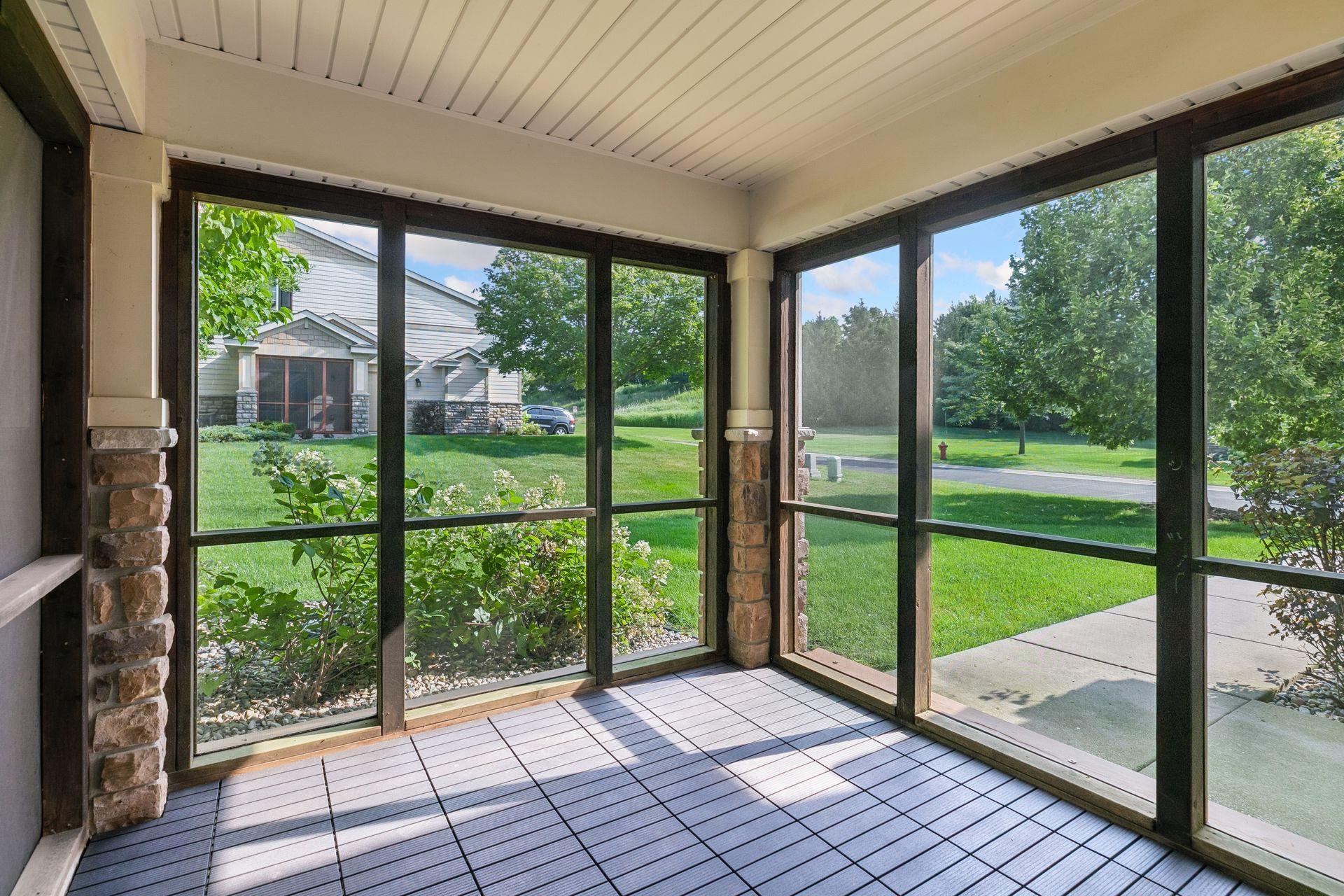 9122 Fox Court