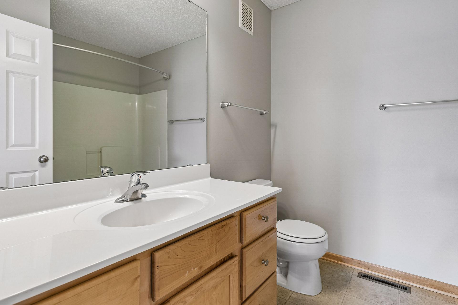 9122 Fox Court
