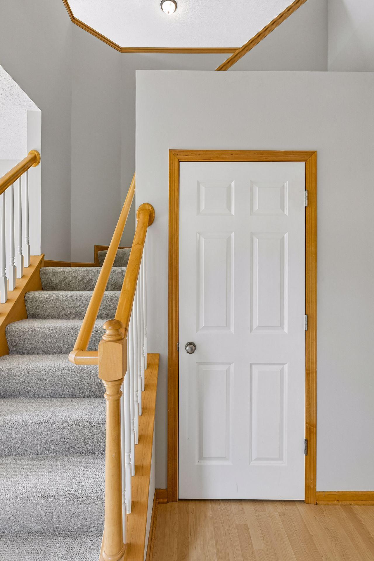 9122 Fox Court