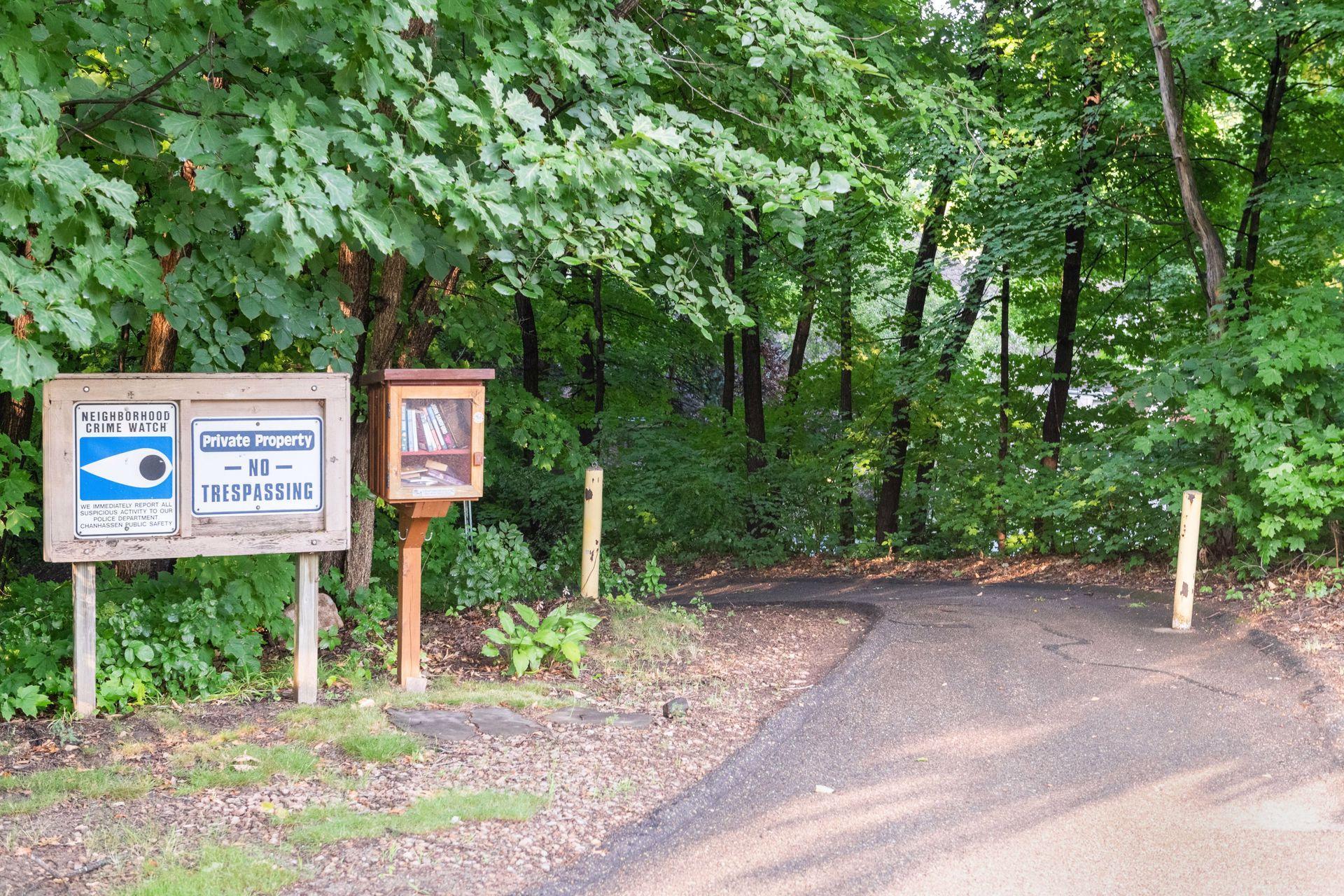 18221 Overland Trail