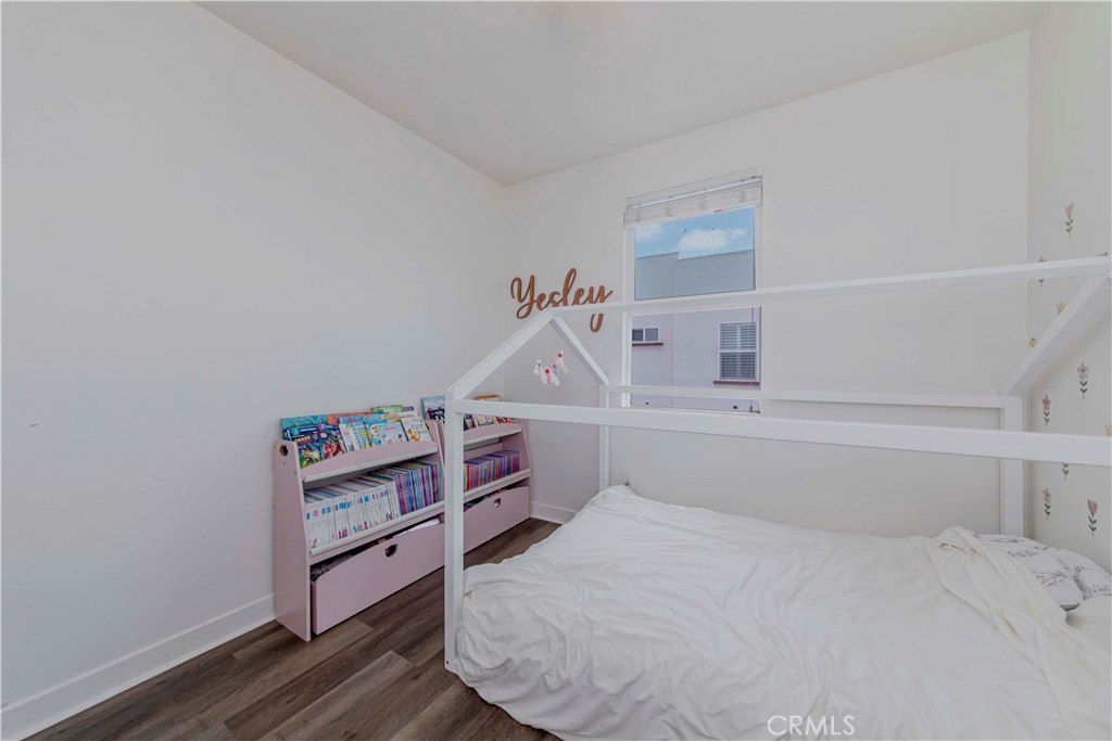 9213 Sunshine Place
