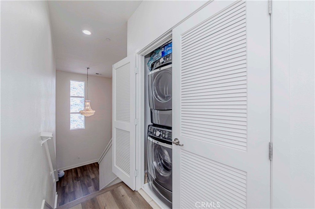 9213 Sunshine Place