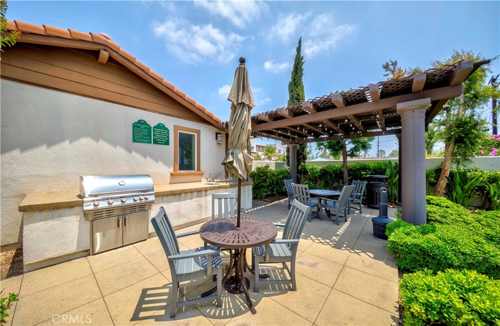 9213 Sunshine Place