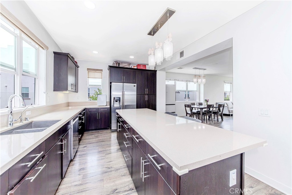 9213 Sunshine Place