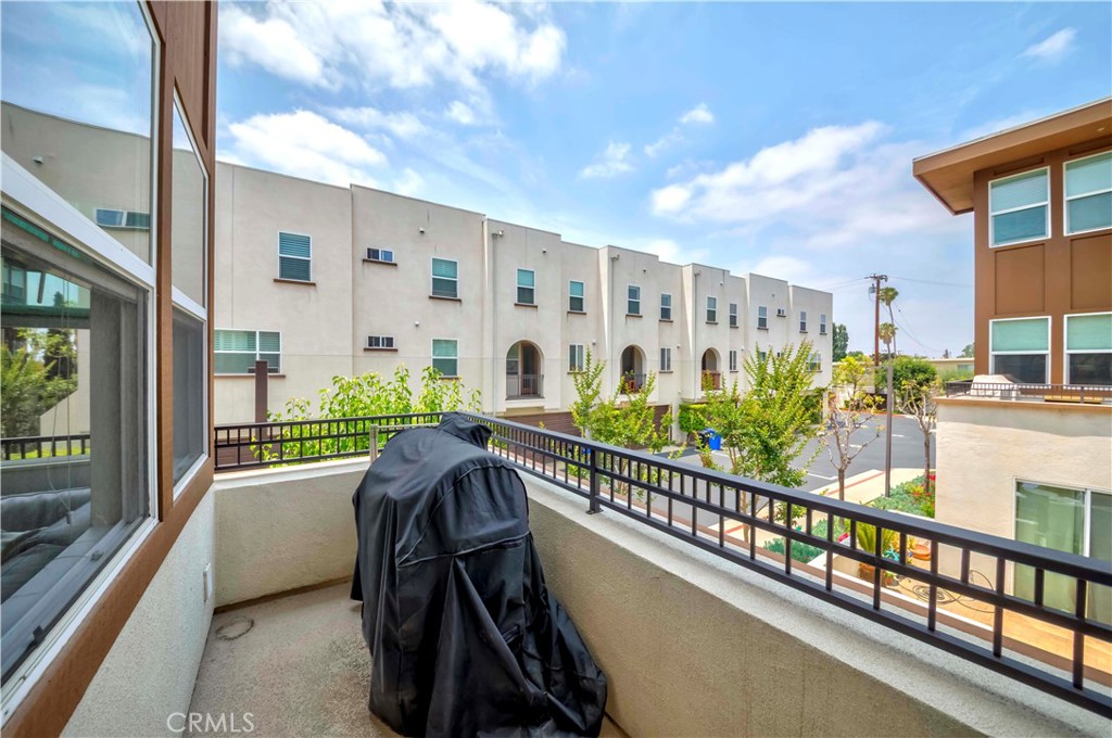9213 Sunshine Place
