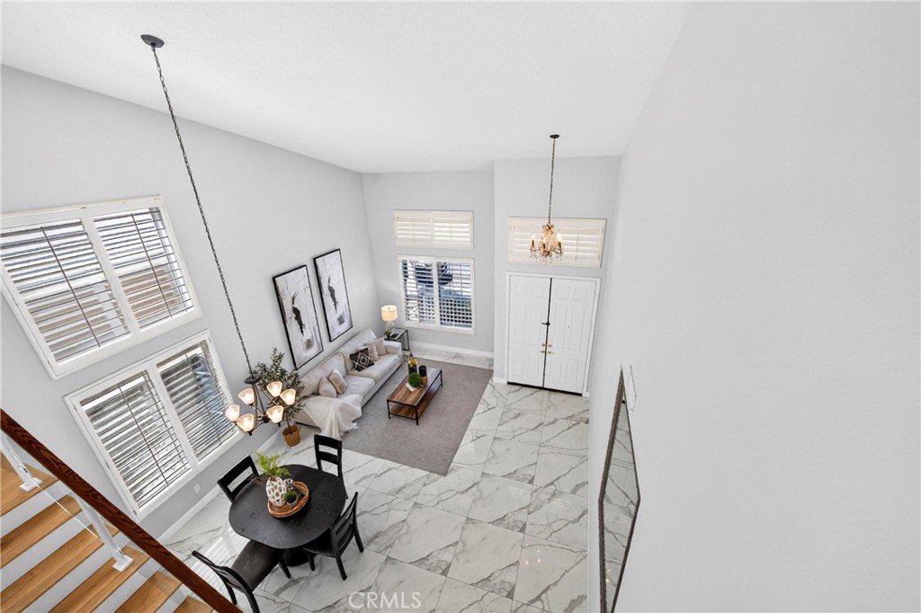 1238 Hampton Court
