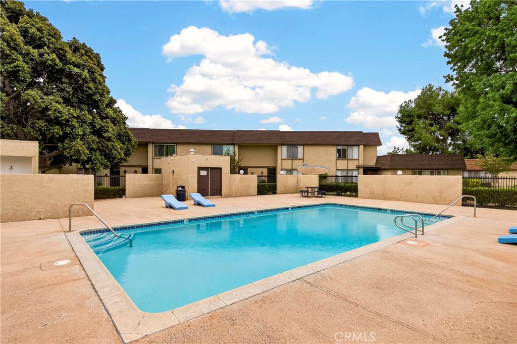 8635 York Circle