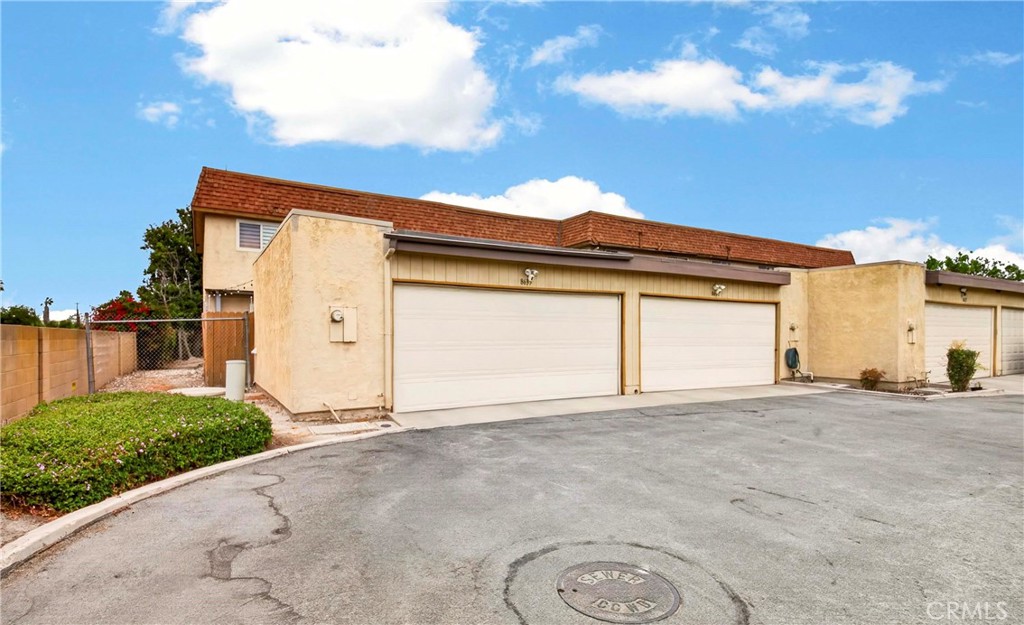 8635 York Circle