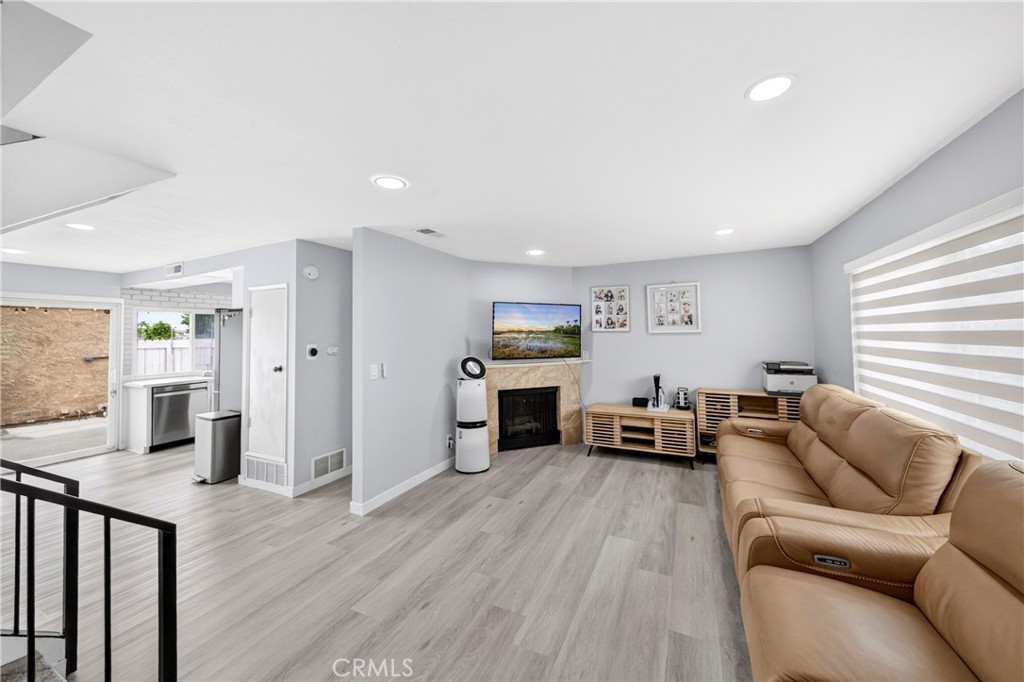 8635 York Circle