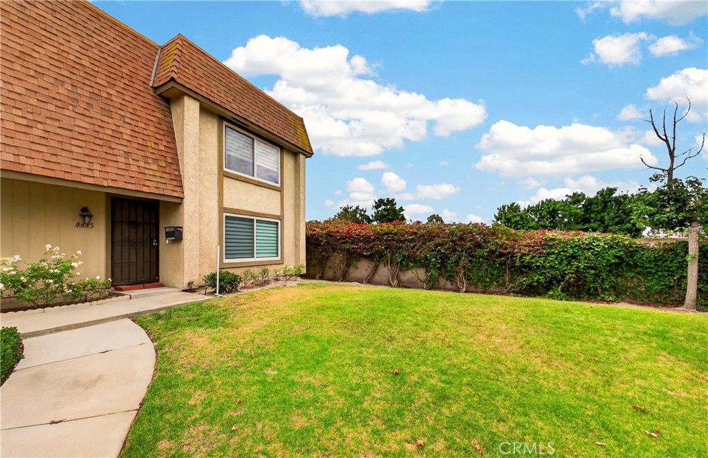 8635 York Circle
