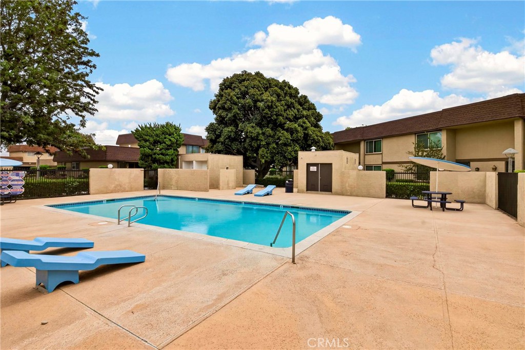 8635 York Circle
