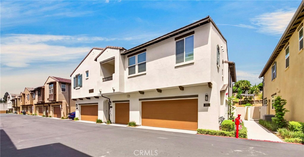 306 Vista Drive 103