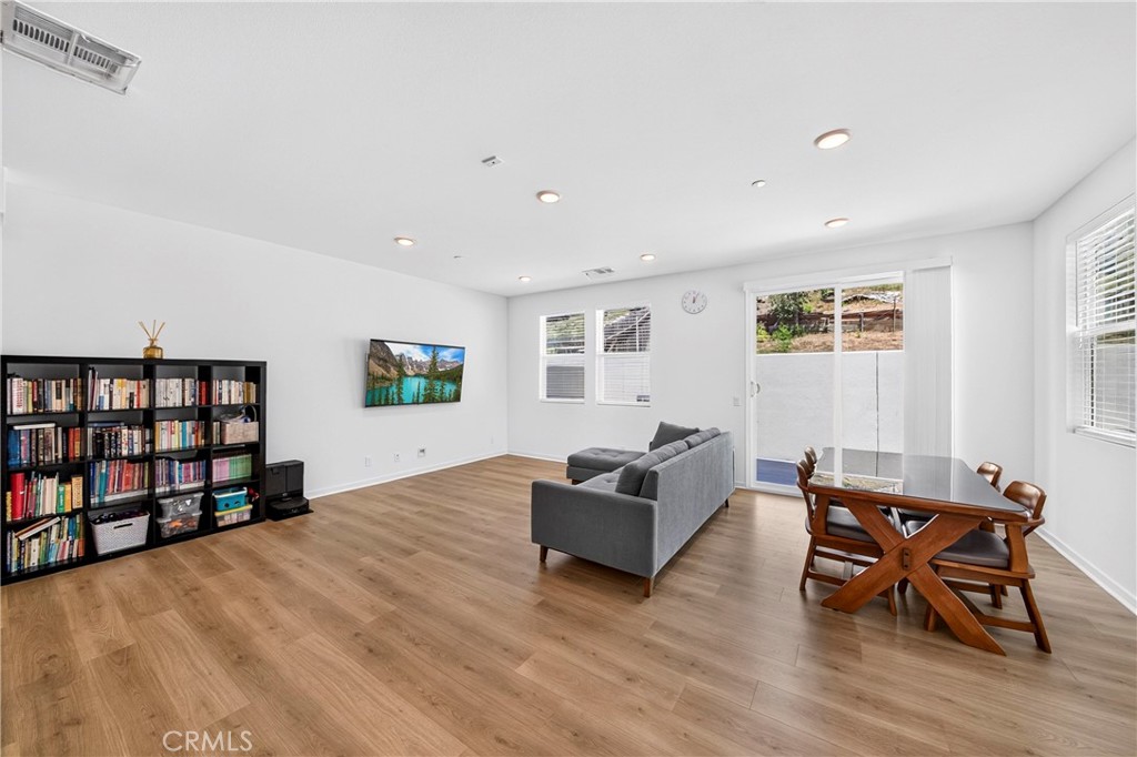 306 Vista Drive 103