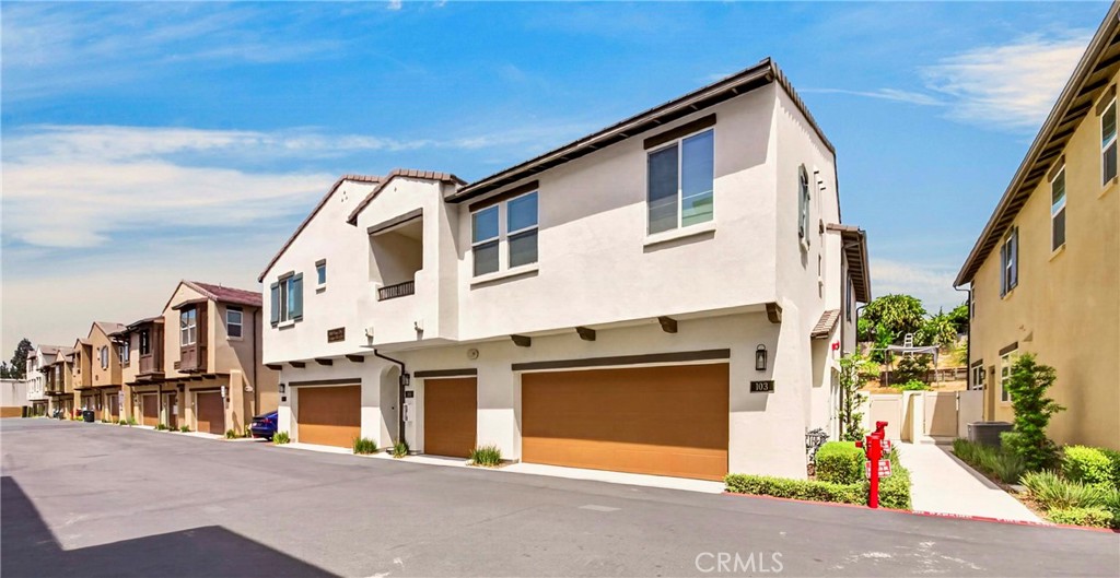 306 Vista Drive 103