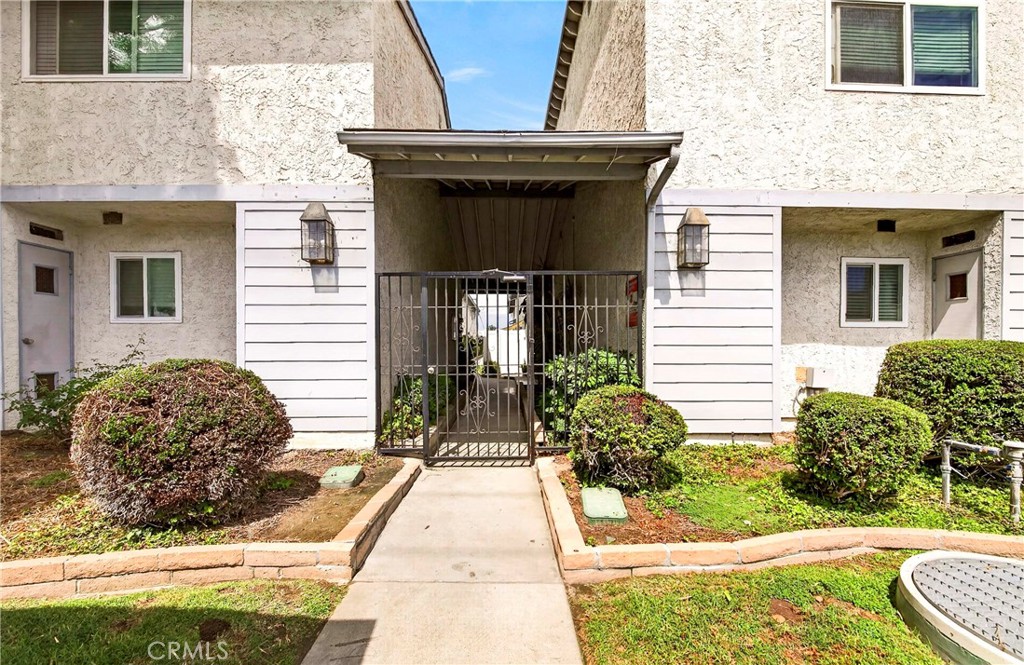 8451 Cedarview Court