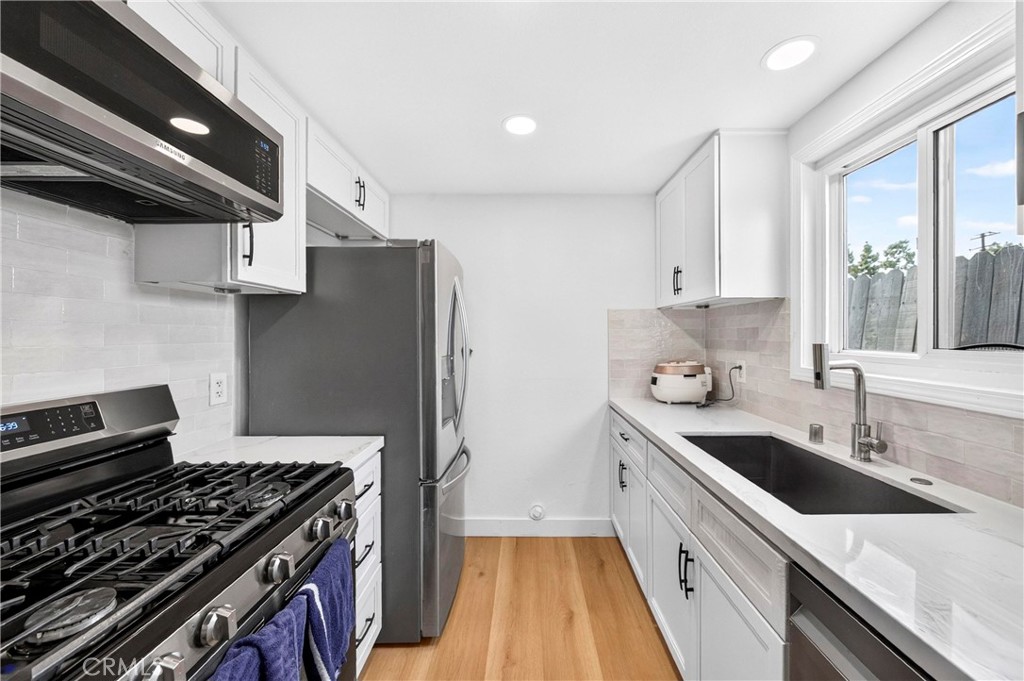 8451 Cedarview Court